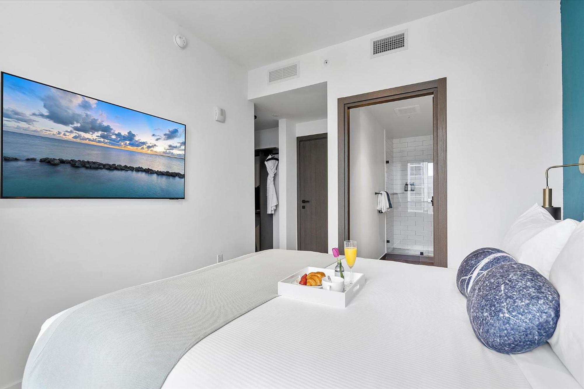 Mvr Ultra-lux 3br W Epic Water Views *